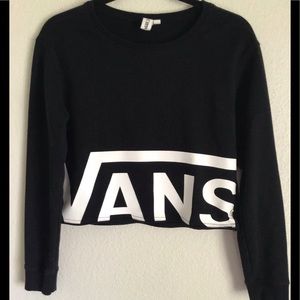 VANS Cropped Long Sleeve Black/White Top Vans Logo